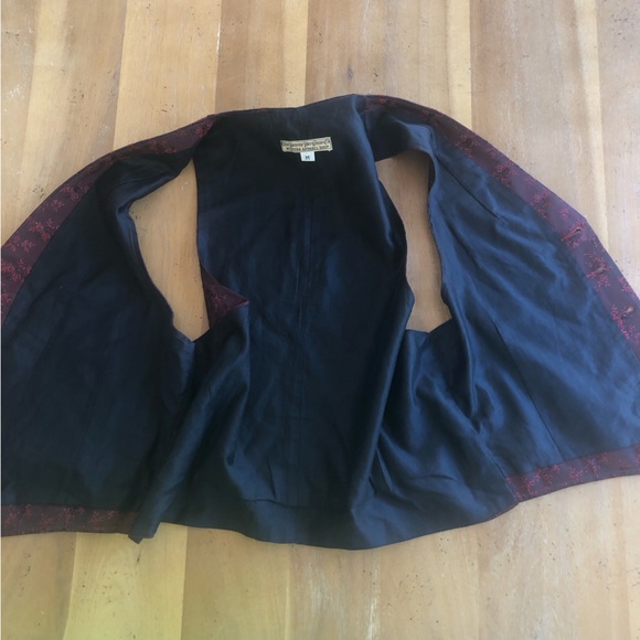 Vintage Western Vest Asian Red Black Floral Embroidered Silk Satin Gold Buttons - Picture 9 of 16